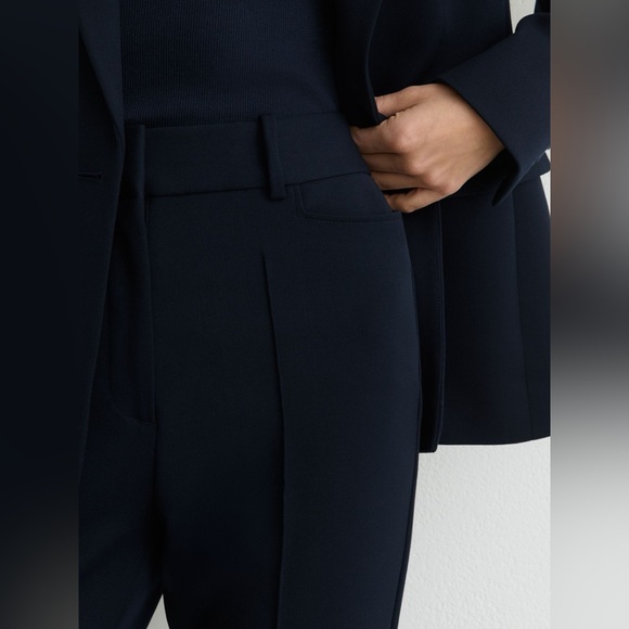 NWT REISS Gabi Flared Suit Trousers in Navy - Picture 4 of 12